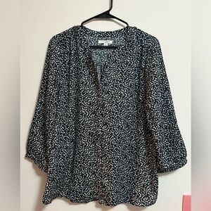 Chic Black and White‎ Patterned Blouse